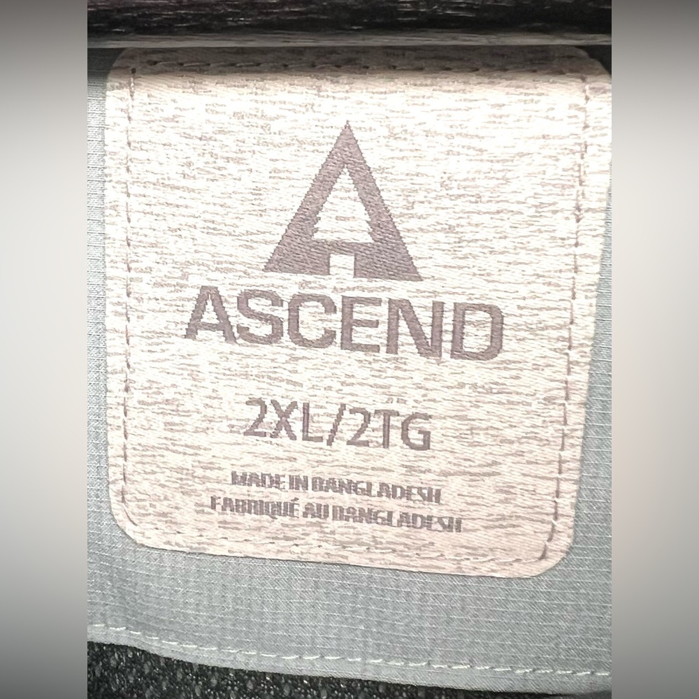 Ascend- Women's Gray and White Hooded Jacket, Size: 2XL, Bass Pro Shop - Picture 4 of 7